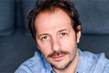 Jean-Charles Chagachbanian (Franck) avoue qu?il ne regarde pas PBLV !