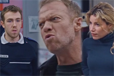 Kévin est violemment mis à l’index par ses collègues !