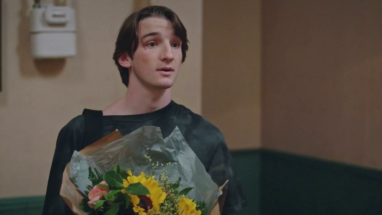 Plus belle la vie Indiscrétion : Noé ment à Lola