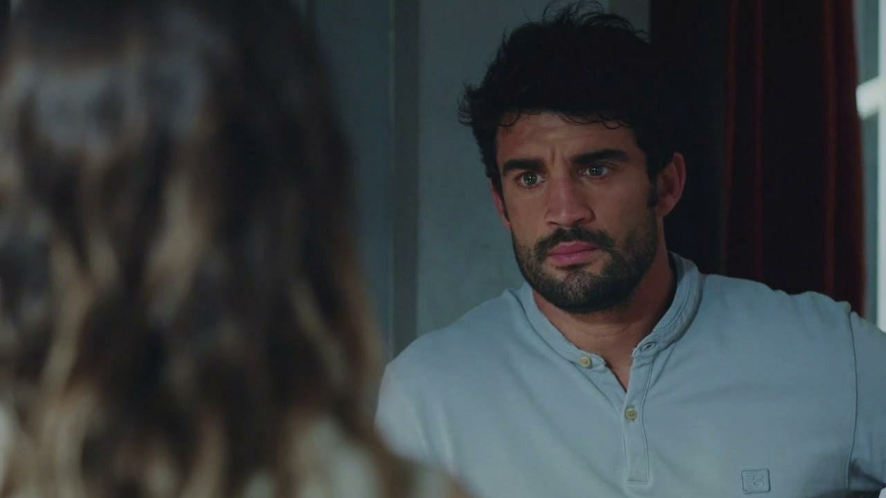 Plus belle la vie Indiscrétion : Romain choqué par l'annonce de Fanny