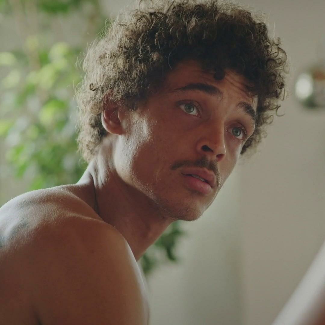 Plus belle la vie Indiscrétion : Baptiste fait ses adieux à Emma