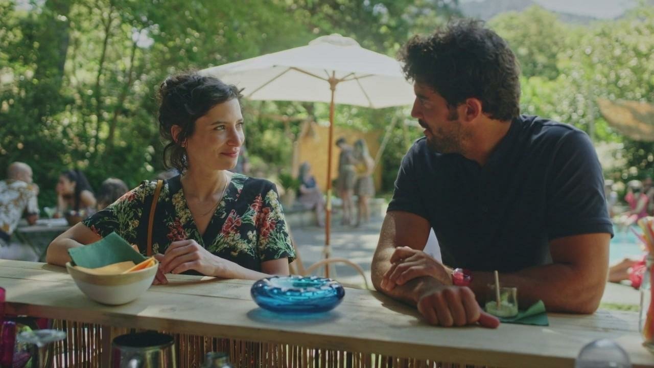 Plus belle la vie Indiscrétion : Romain retrouve sa belle inconnue