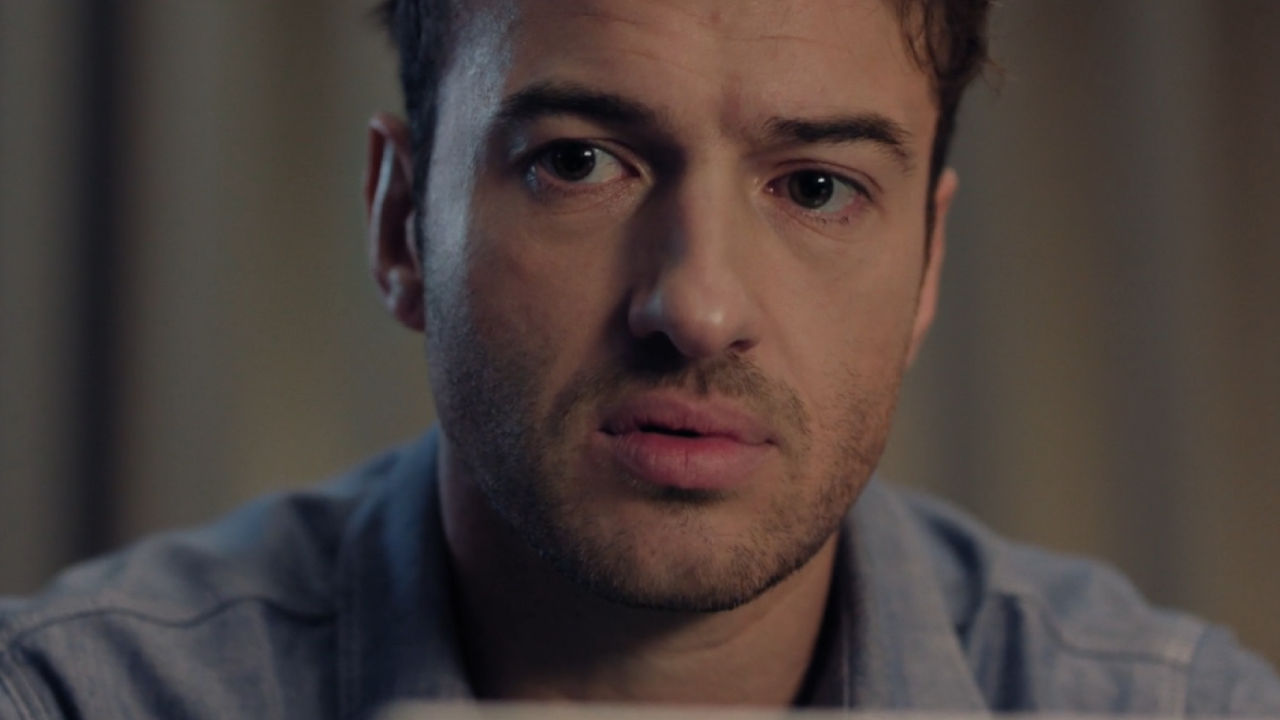 Plus belle la vie : ce personnage bien connu des fans est-il responsable de la mort d'Alix ? Samuel fait une découverte inattendue