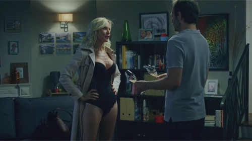 Plus belle la vie en avance : Céline NUE devant Franck !