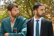 Baptiste apprend que Claire et son amie Monique s’éloignent de Marseille !